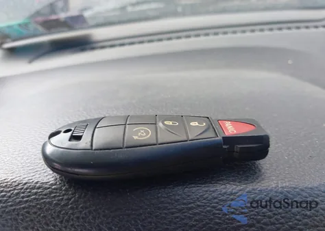 2013 Jeep Grand Cherokee Laredo Trailhawk z USA, uszkodzony, nr VIN 1C4RJFATXDC589868